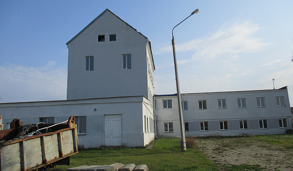 Административный корпус в гп Лоев, площадью 1013.2м²