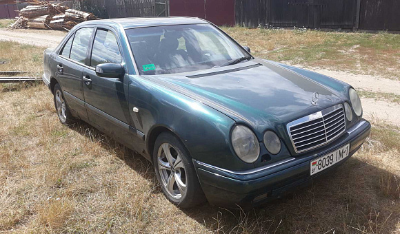 Mercedes-Benz 230E, 1995