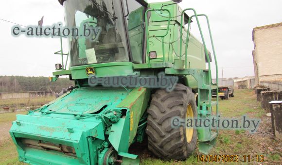 Зерноуборочный комбайн John Deere 9640 WTS, 2002