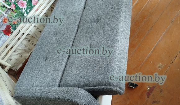 Диван серого цвета