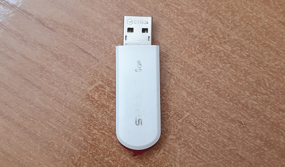 Usb flash накопитель 8Gb