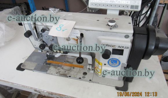 Машина для обшивания углов в чехлах Durkop Adler AG  0767 990017