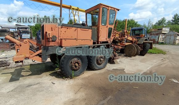 Автогрейдер ДЗ-143