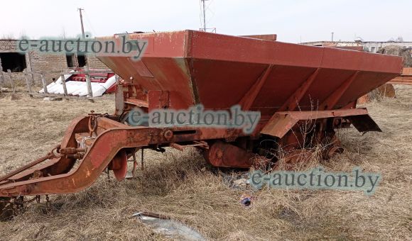Машина для внесения минеральных удобрений СТС-10