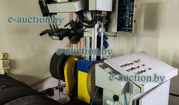 Станок для укладки шинного протектора 