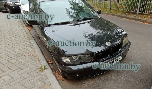 BMW 320i, 2003