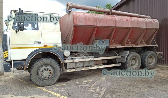 Загрузчик сухих кормов ЗСК-Ф-15-08 на базе МАЗ 6303А5-340, 2013