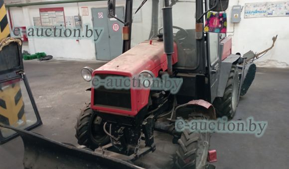 Машина уборочная Беларус-320 МК, 2008