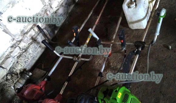 Бензиновый триммер