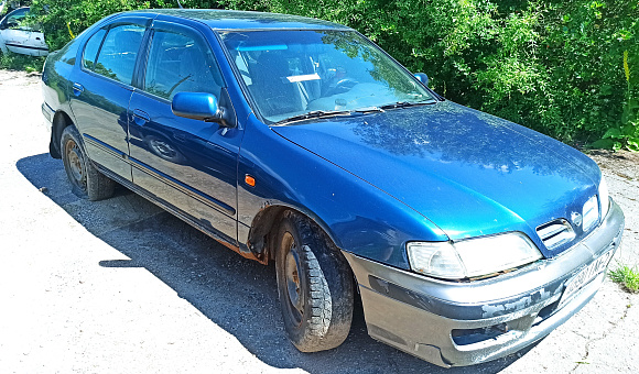 Nissan Primera, 1998