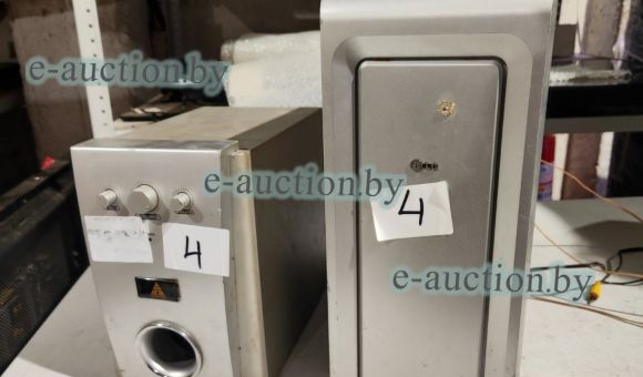 Колонки серого цвета 2шт.