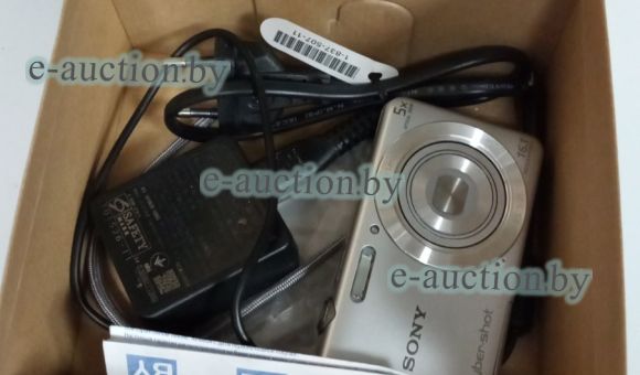 Цифровой фотоаппарат SONY