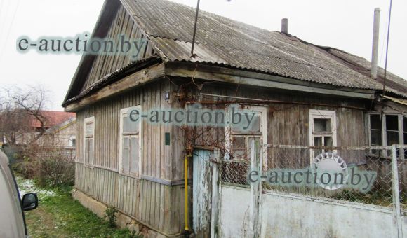 11/14 долей в праве собственности на жилой дом в г. Несвиже, площадью 65 м²