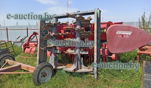 Картофелесажалка GRIMME GL 32B