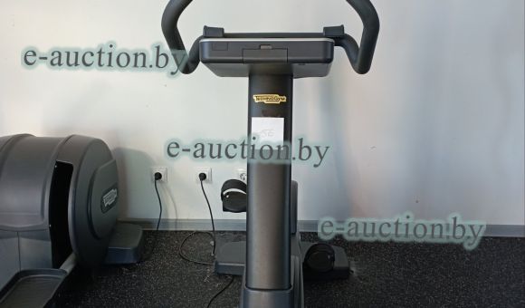 Велотренажер Technogym