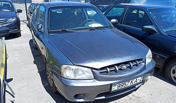 Hyundai Accent, 2002