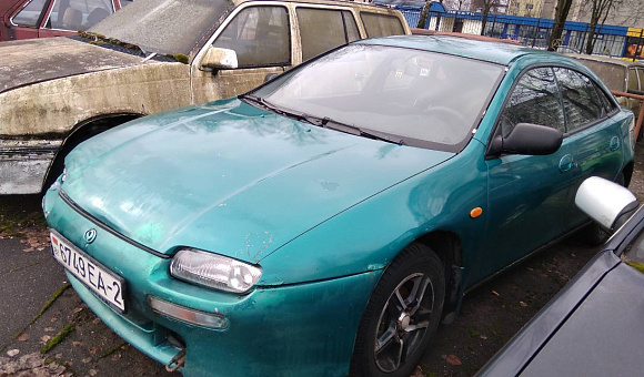 Mazda 323, 1997
