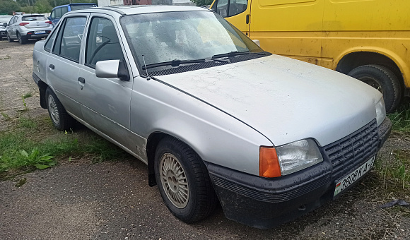 Opel Kadett, 1987