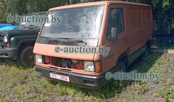 Mercedes-Benz МВ 100, 1988