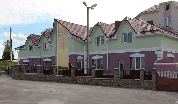 Комплекс зданий «Придорожный сервис» с автомобильной стоянкой в г.п. Зельва