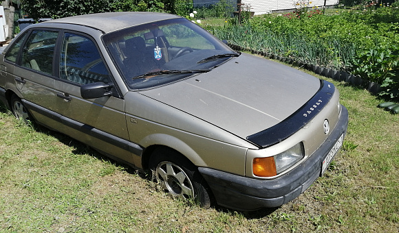 Volkswagen Passat, 1989