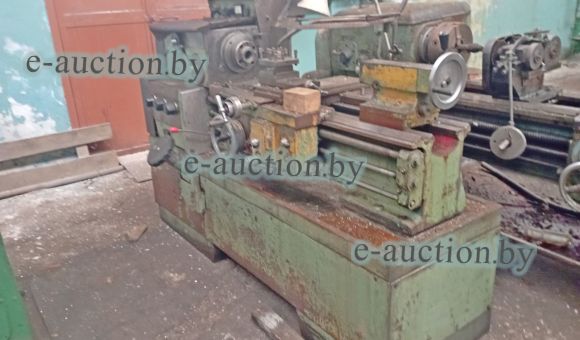 Токарно-винторезный станок УТ-16ПМ (РМЦ 0,7м)