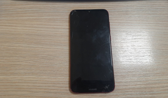 Смартфон Huawei Y7 3GB/32GB