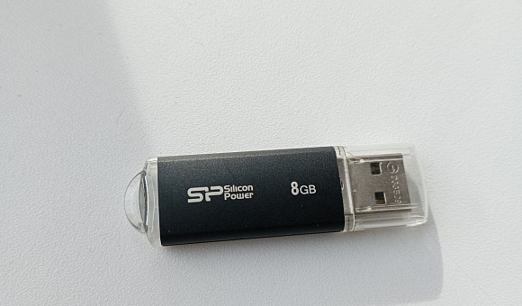 Накопитель USB 8Gb