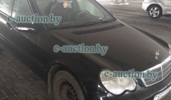 Легковой автомобиль Mercedes-Benz С220