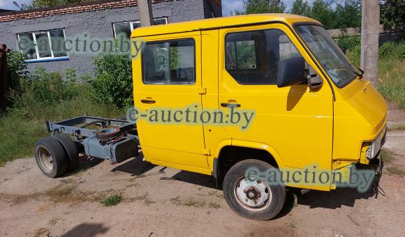 Nissan Trade, год выпуска не определён