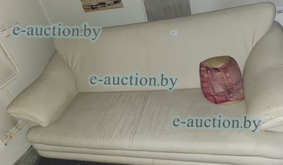 Диван белого цвета №6