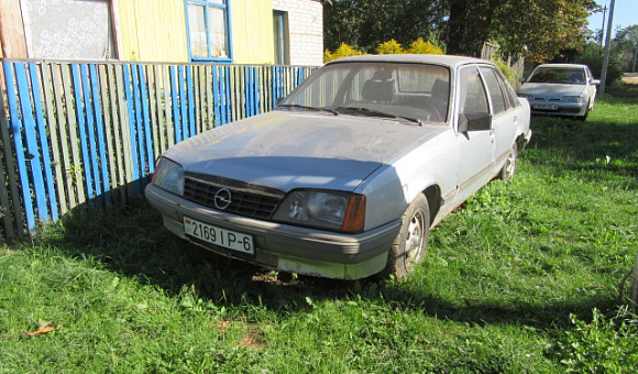 Opel RECORD, 1983