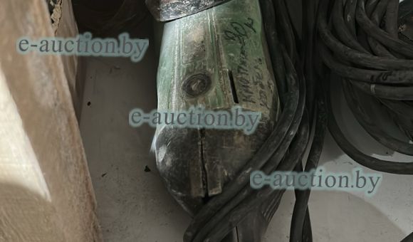 Углошлифовальная машинка