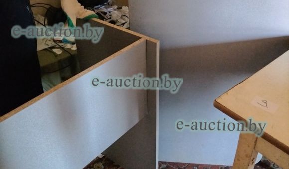 Стол серого цвета