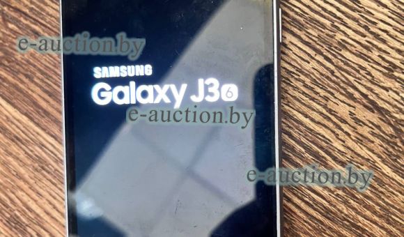 Смартфон Samsung Galaxy J3 (2016) Gold [J320F/DS]