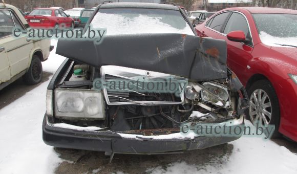 Mercedes-Benz E220, год выпуска не определён