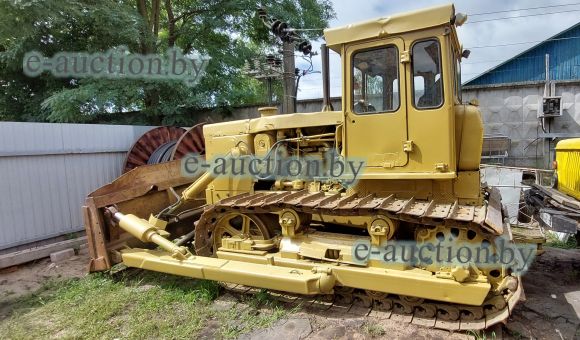 Бульдозер ДЗ 110, год выпуска не определён