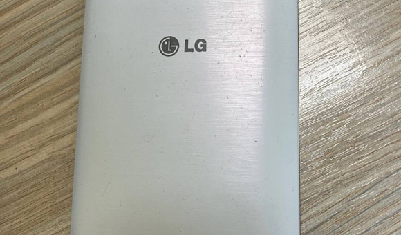 Смартфон LG A356272-06-375233-6