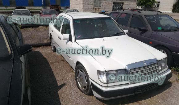 Mercedes-Benz  200, 1992