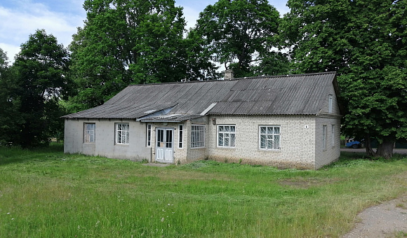 Здание столовой в д. Гончары (Ляховичский район), площадью 158м²