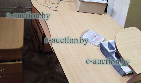 Стол компьютерный