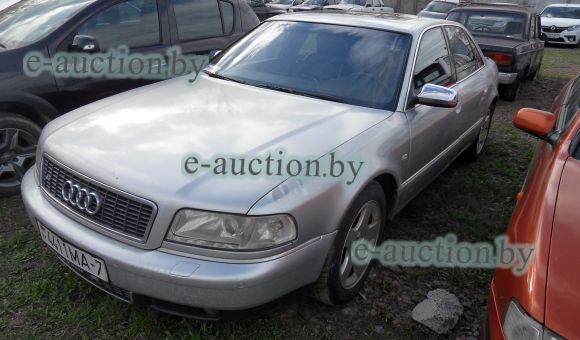 Audi S8, 1999