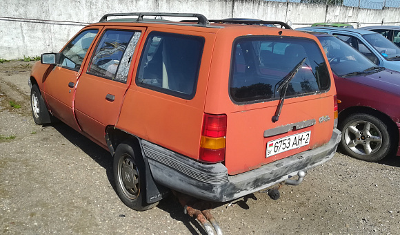 Opel Kadett Caravan, 1990