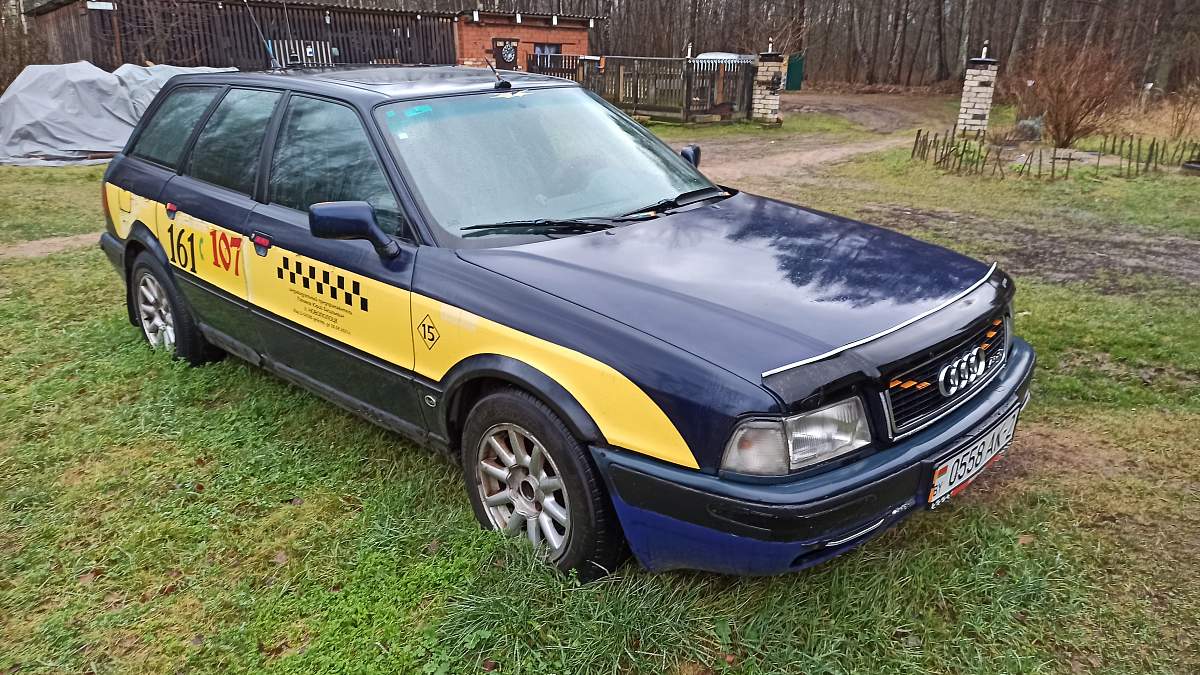 Купить автомобиль Audi 80, 1993 г. в г. Новополоцк - цена 1900 рублей,  фото, характеристики.