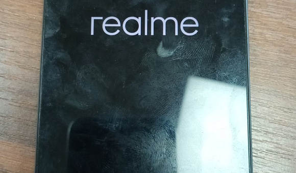 Мобильный телефон Realmi
