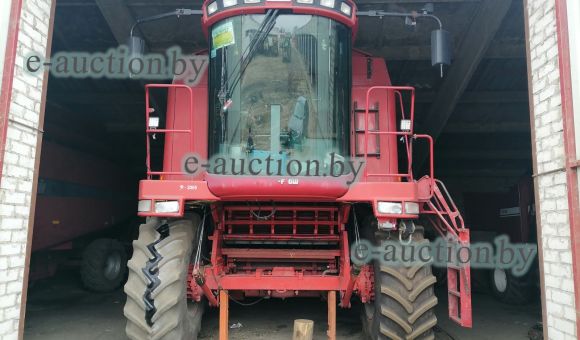 Комбайн зерноуборочный Case CF-80, 2001