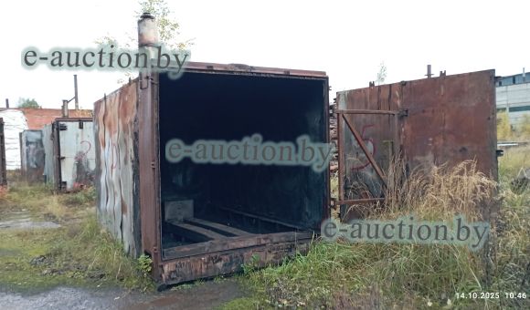 Котел для производства древесного угля со съемными решетками 