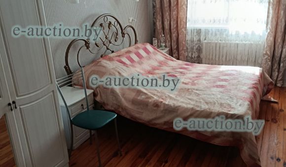 Спальный гарнитур (кровать, 2 тумбочки, шкаф)