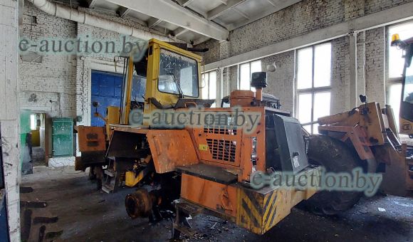  Погрузчик универсальный Амкодор 352С-02, 2010