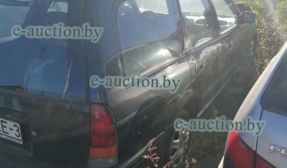 Nissan Primera, 1995